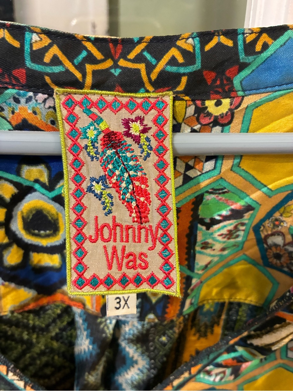 Johnny Was Multicolor Floral & Geo Print V-Neck Women's Top 3X silk - Picture 2 of 5